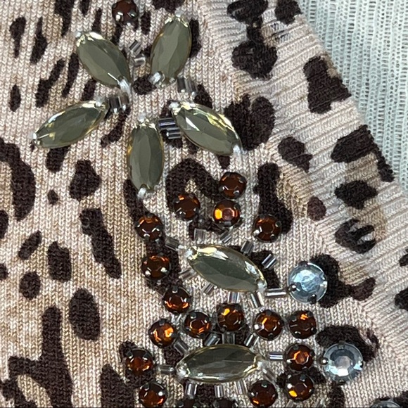 Women’s Vertigo Leopard Print V-Neck Button Front Cardigan With Rhinestones XS-S - Picture 4 of 12